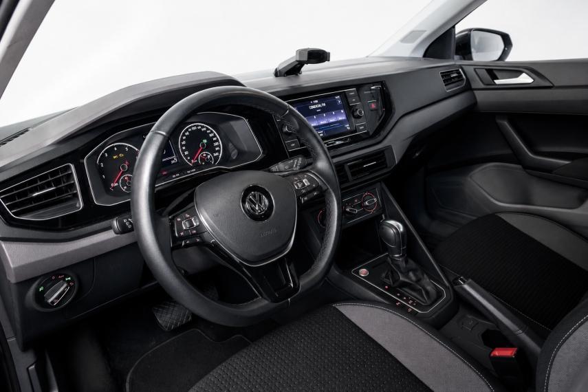 VOLKSWAGEN Polo Hatch - Foto