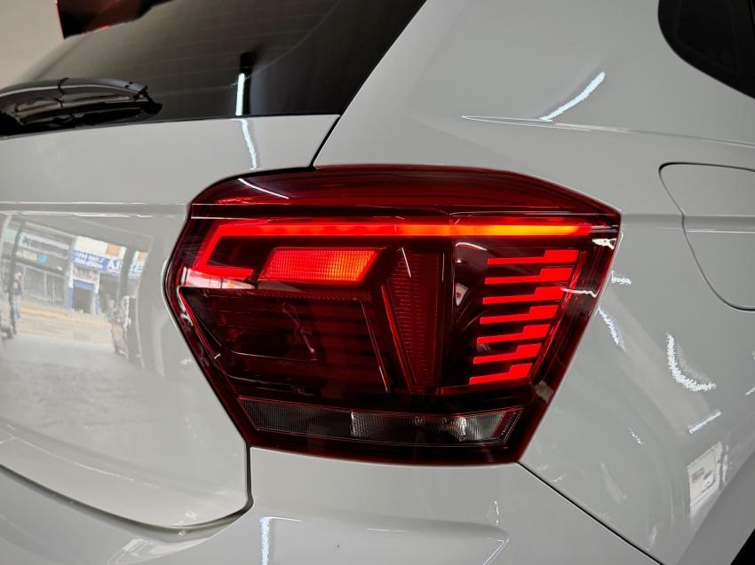 VOLKSWAGEN Polo Hatch - Foto