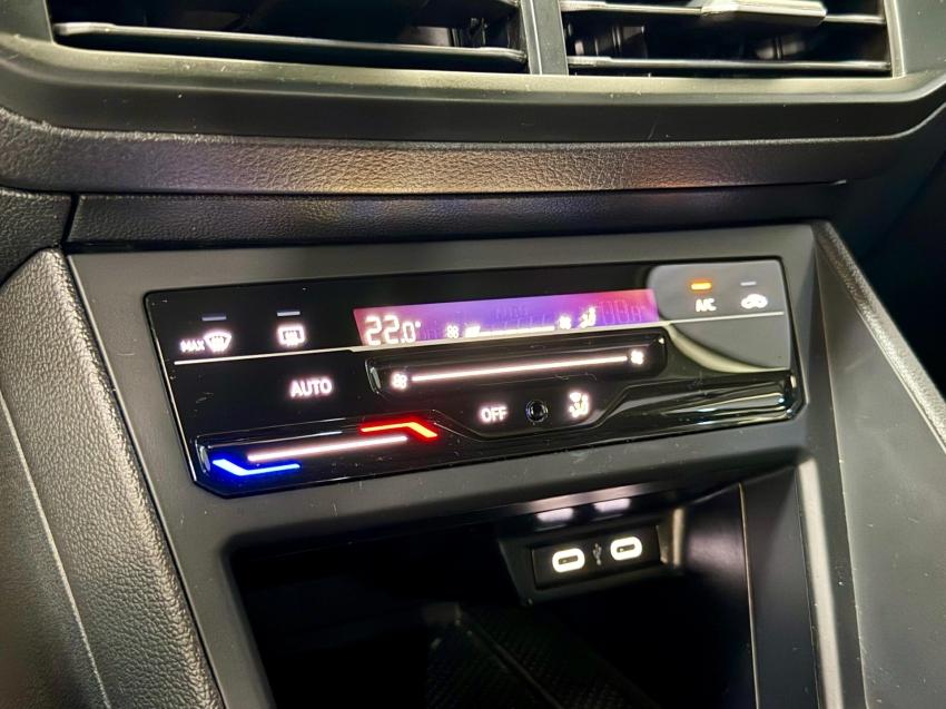 VOLKSWAGEN Polo Hatch - Foto