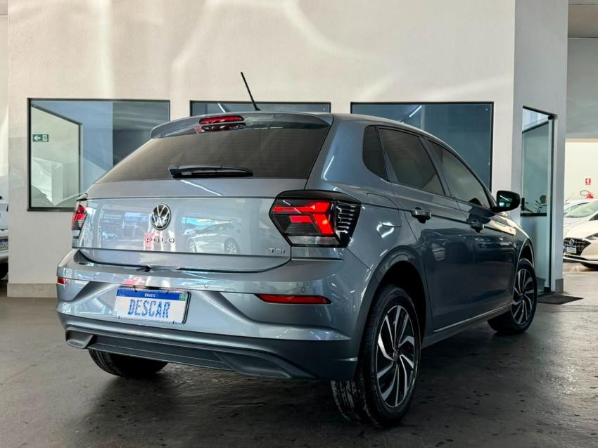 VOLKSWAGEN Polo Hatch - Foto
