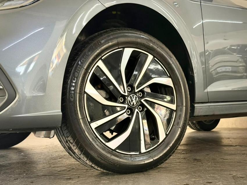 VOLKSWAGEN Polo Hatch - Foto