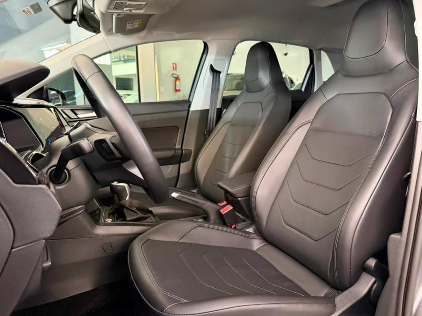 VOLKSWAGEN Polo Hatch - Foto