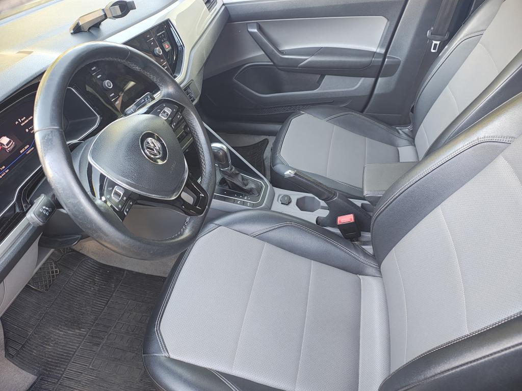 VOLKSWAGEN Polo Hatch - Foto