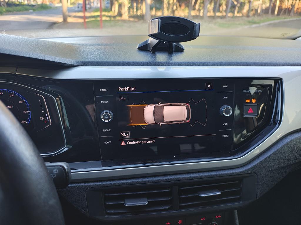 VOLKSWAGEN Polo Hatch - Foto