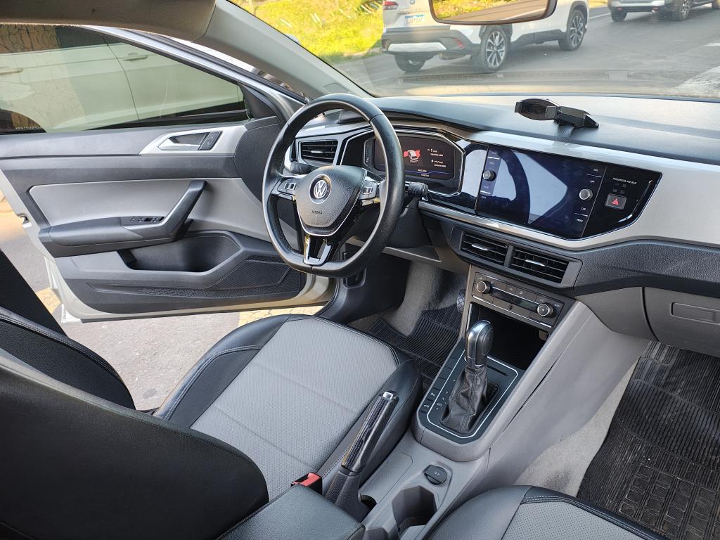 VOLKSWAGEN Polo Hatch - Foto