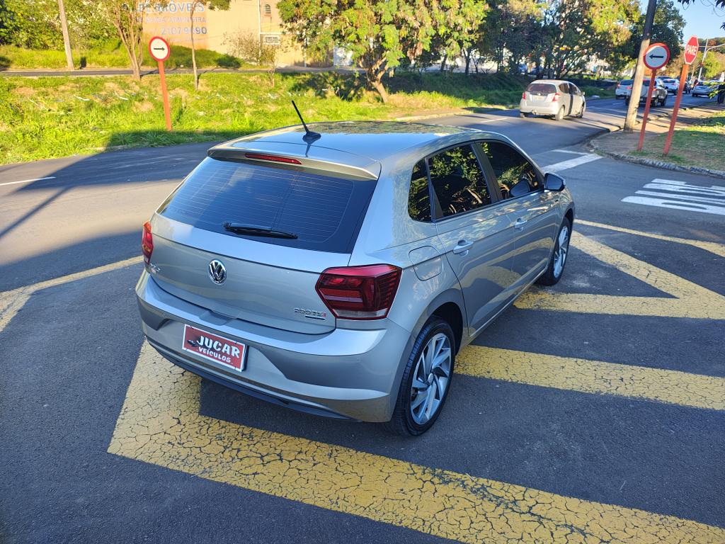 VOLKSWAGEN Polo Hatch - Foto