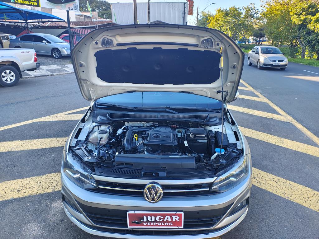VOLKSWAGEN Polo Hatch - Foto