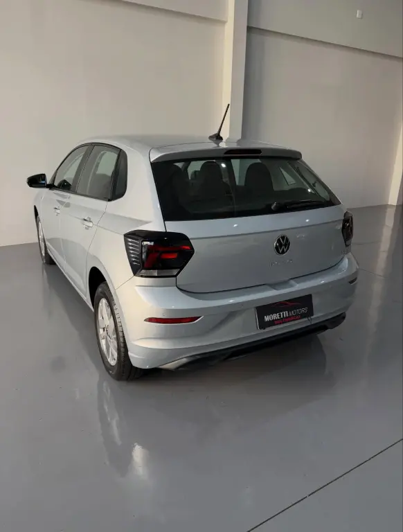 VOLKSWAGEN Polo Hatch - Foto