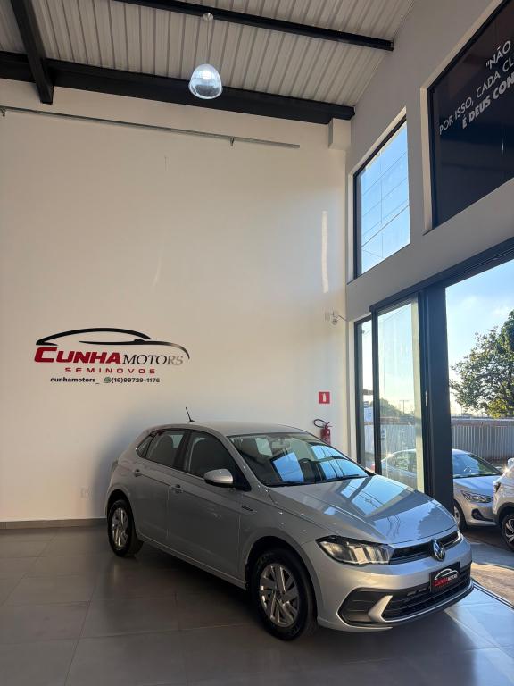 VOLKSWAGEN Polo Hatch - Foto