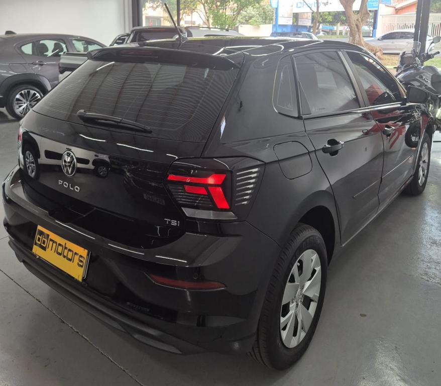 VOLKSWAGEN Polo Hatch - Foto