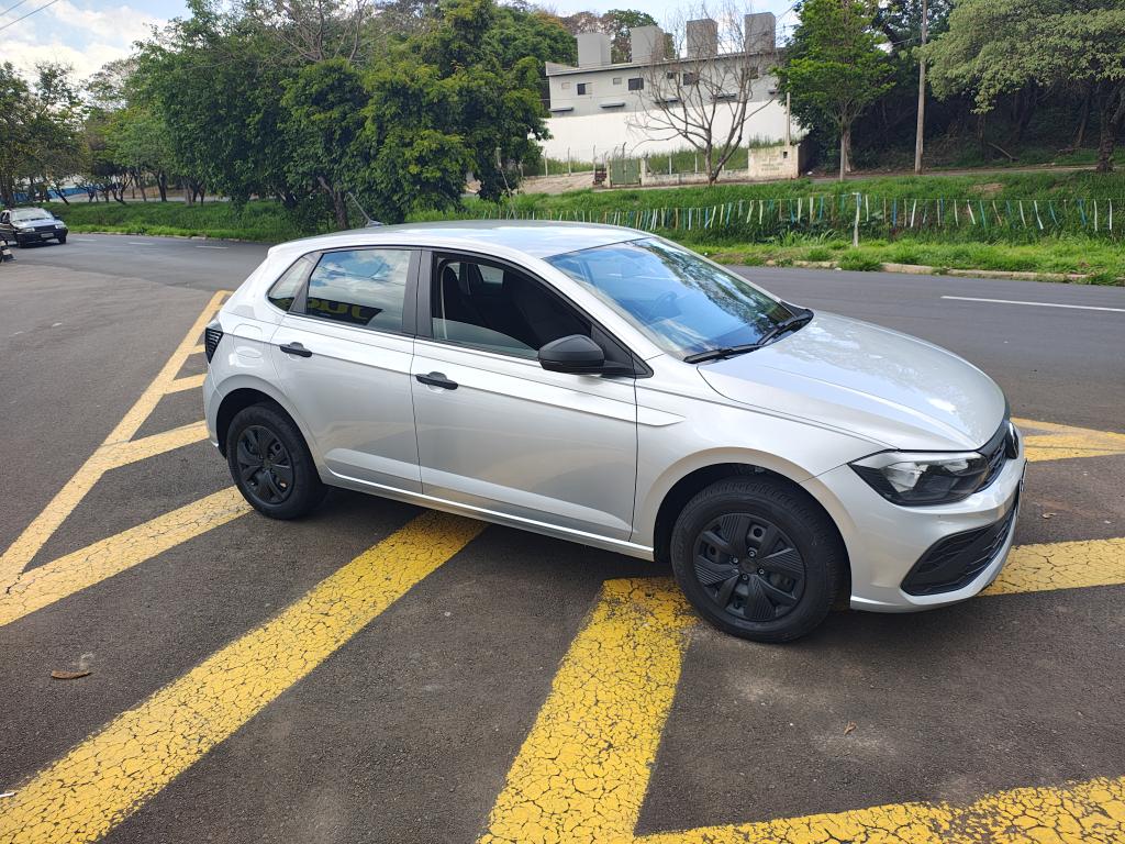VOLKSWAGEN Polo Hatch - Foto