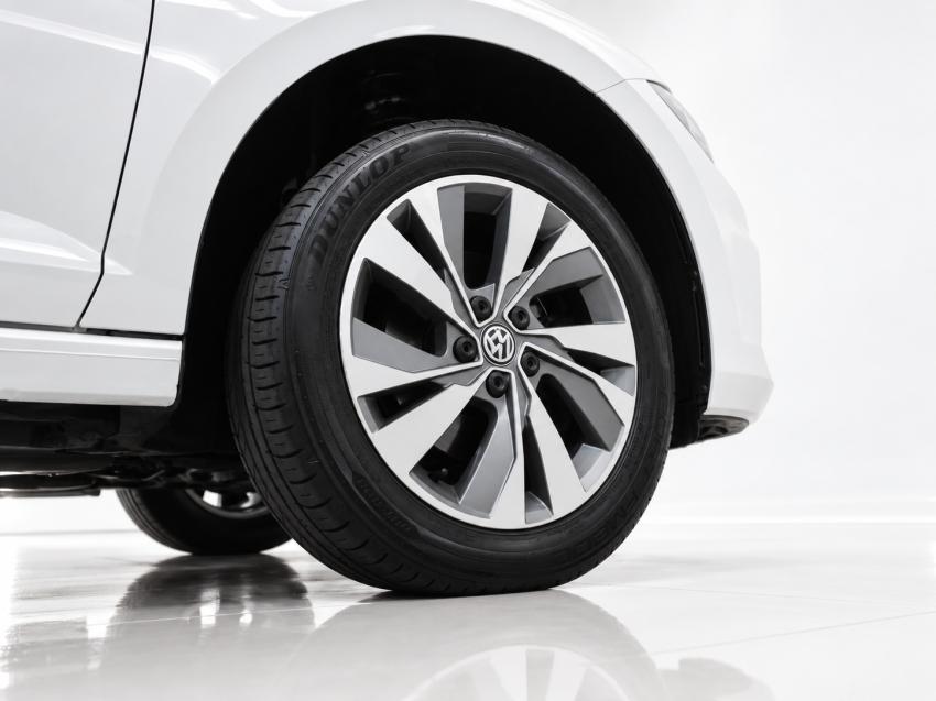 VOLKSWAGEN Polo Hatch - Foto