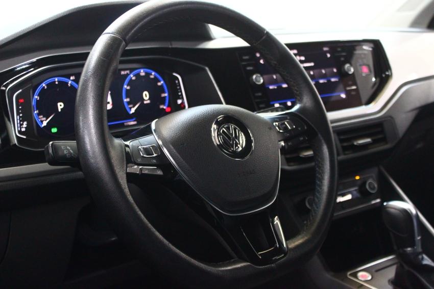 VOLKSWAGEN Polo Hatch - Foto