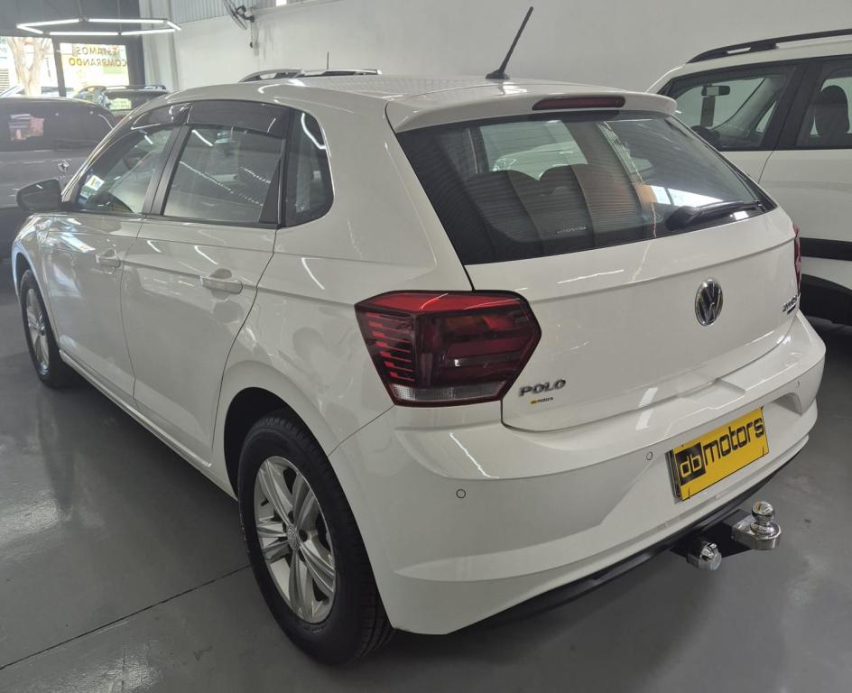 VOLKSWAGEN Polo Hatch - Foto