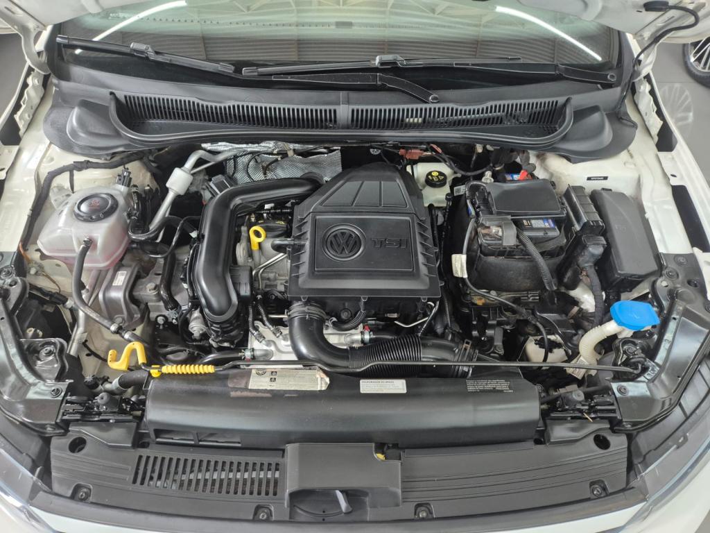 VOLKSWAGEN Polo Hatch - Foto