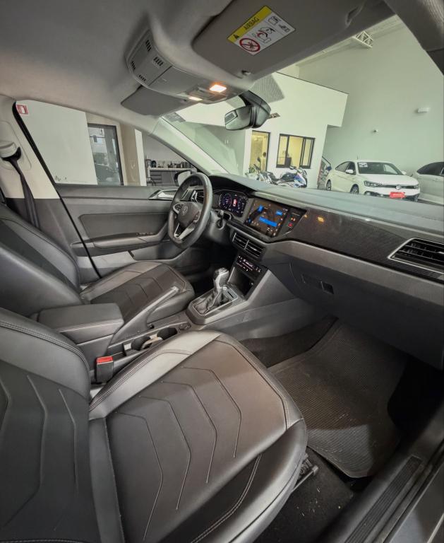 VOLKSWAGEN Polo Hatch - Foto