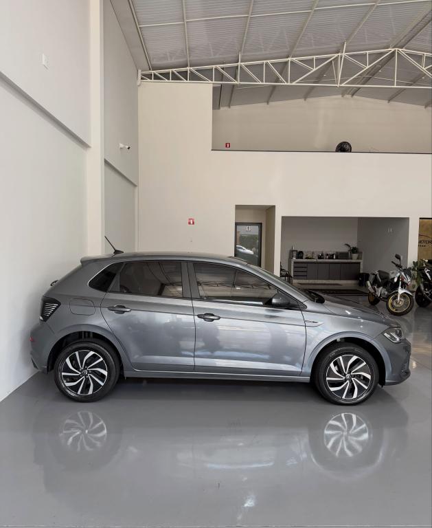 VOLKSWAGEN Polo Hatch - Foto