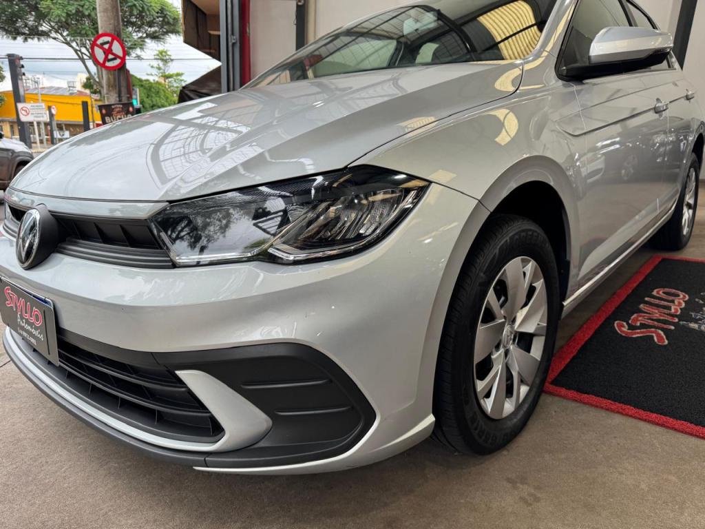 VOLKSWAGEN Polo Hatch - Foto