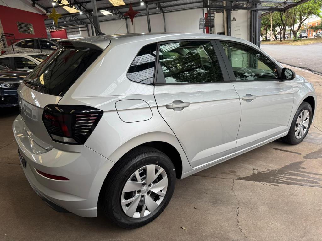 VOLKSWAGEN Polo Hatch - Foto