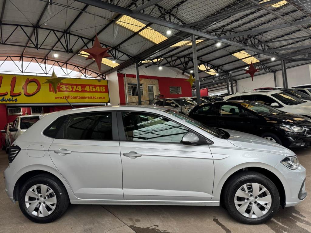 VOLKSWAGEN Polo Hatch - Foto