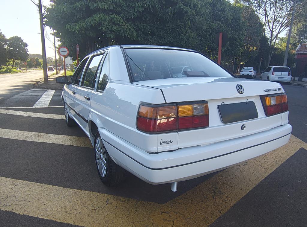 VOLKSWAGEN Santana - Foto