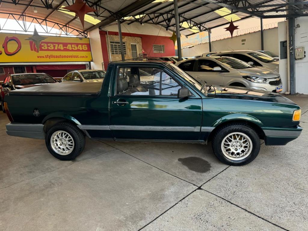 VOLKSWAGEN Saveiro - Foto