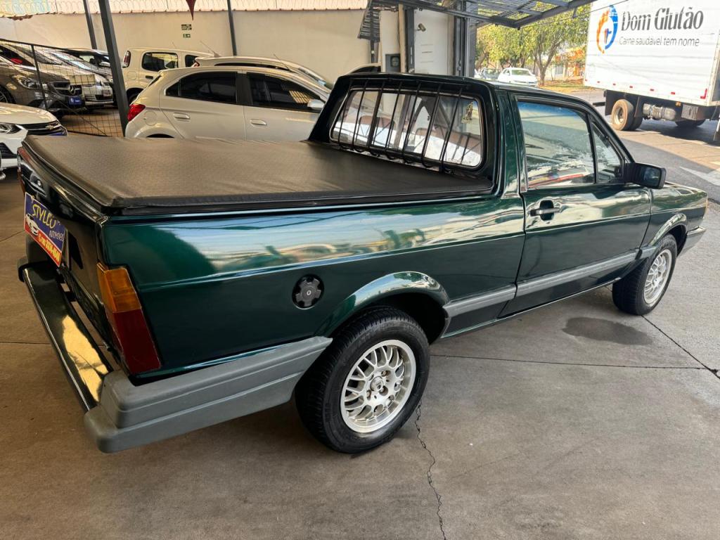 VOLKSWAGEN Saveiro - Foto