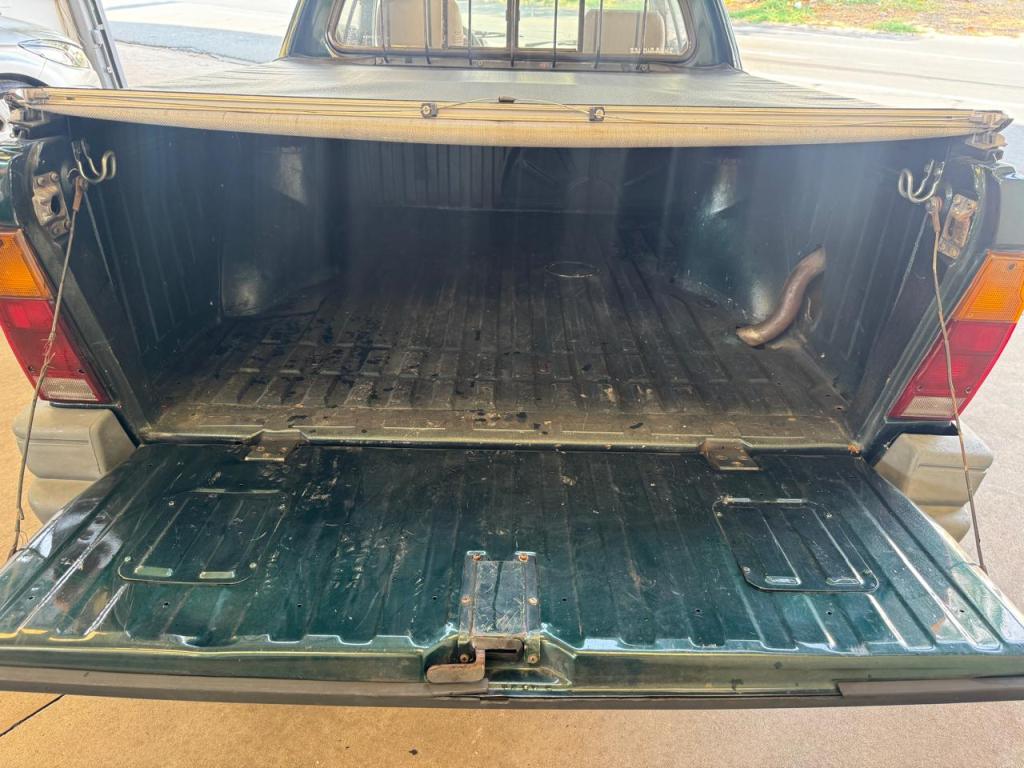 VOLKSWAGEN Saveiro - Foto