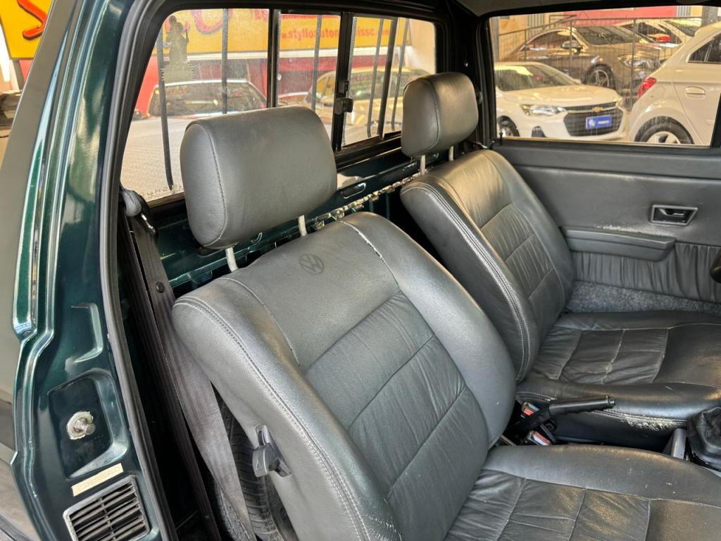 VOLKSWAGEN Saveiro - Foto