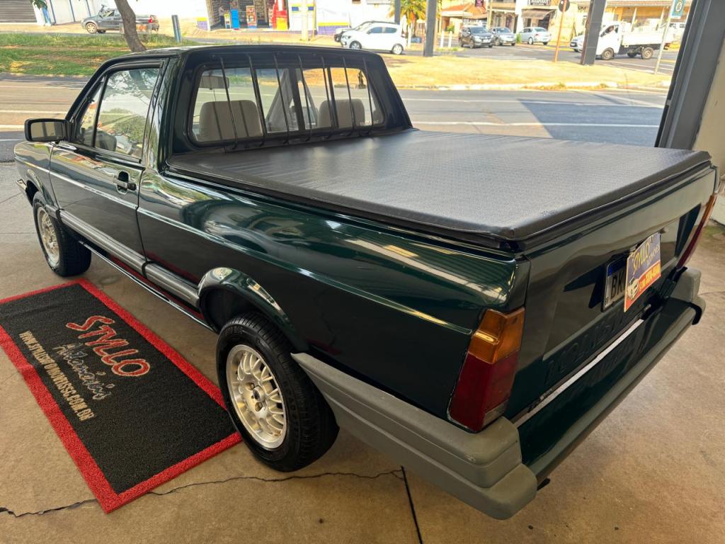 VOLKSWAGEN Saveiro - Foto