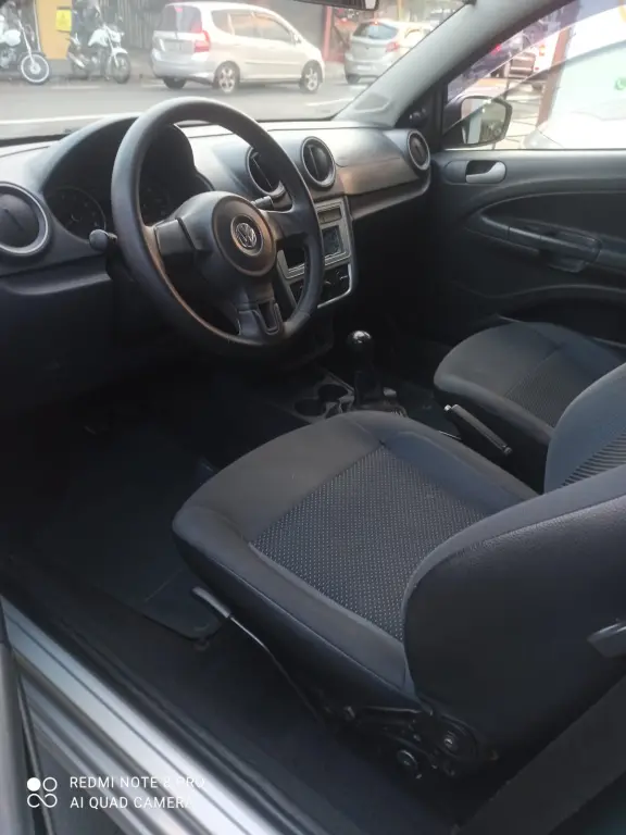 VOLKSWAGEN Saveiro - Foto