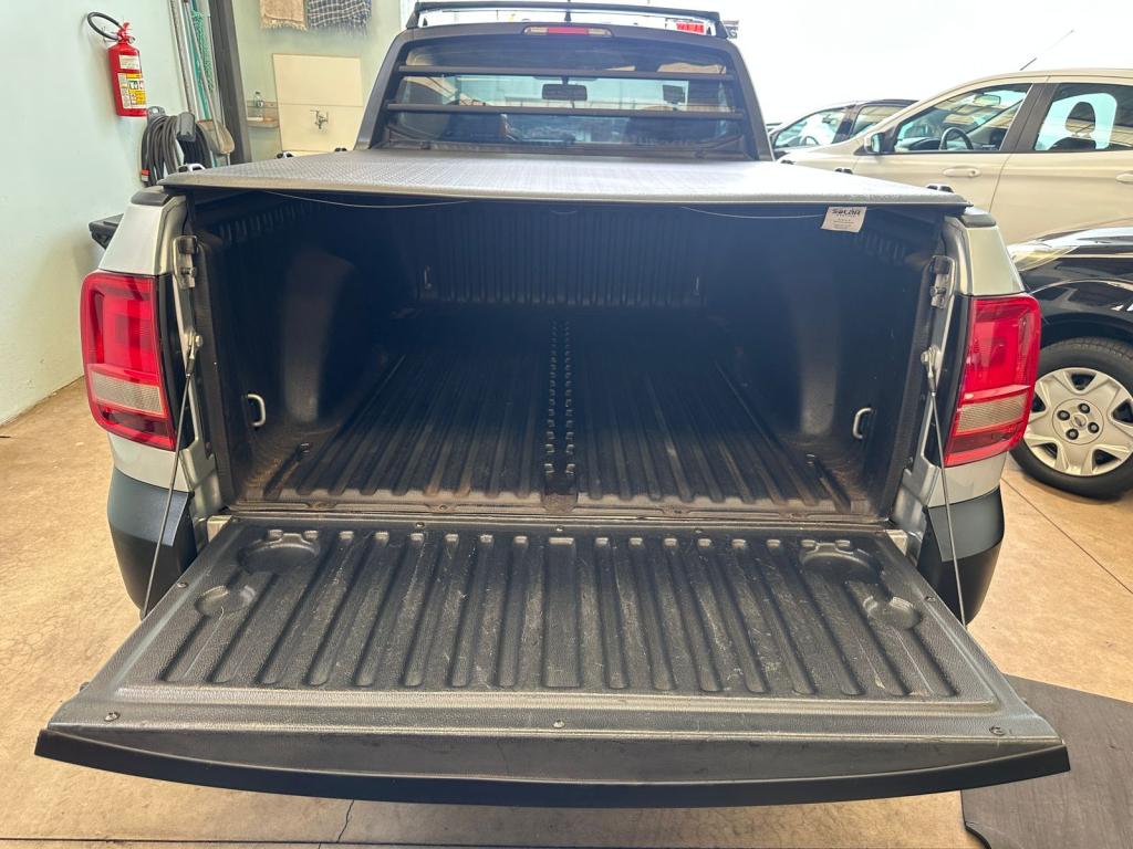 VOLKSWAGEN Saveiro - Foto