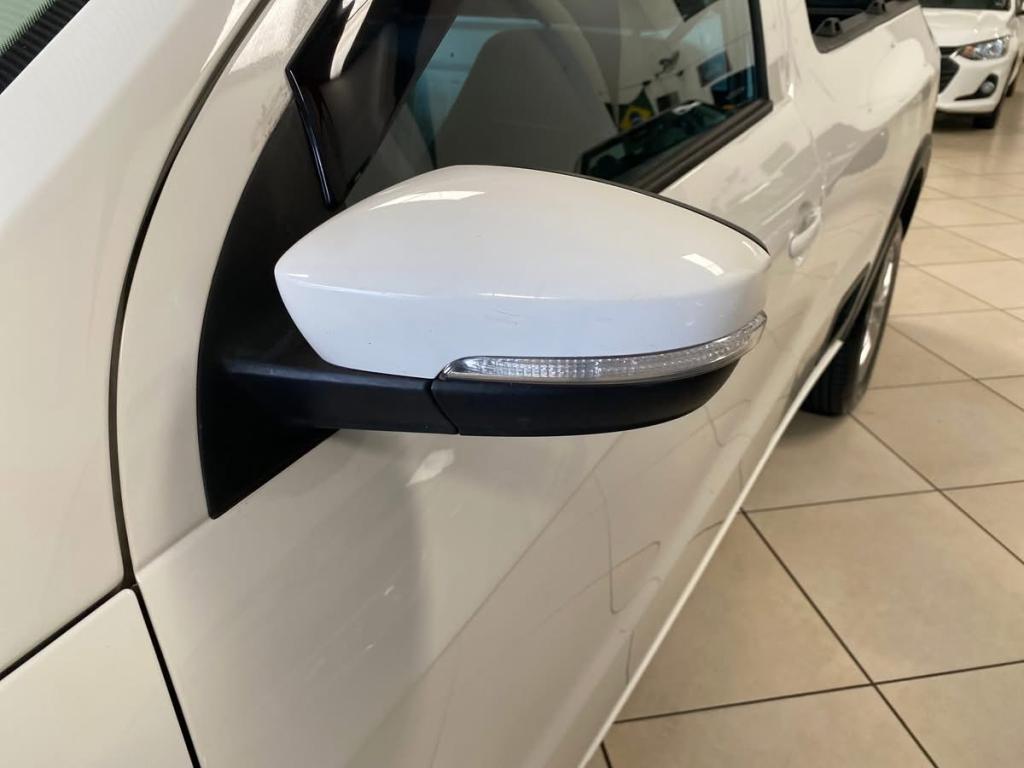 VOLKSWAGEN Saveiro - Foto