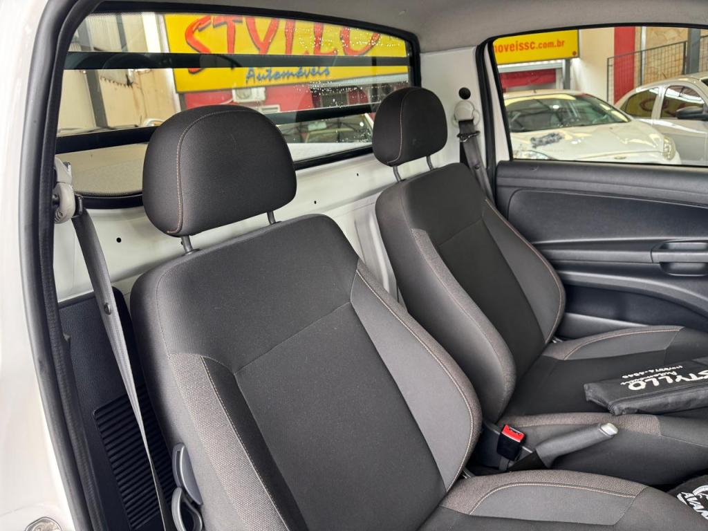 VOLKSWAGEN Saveiro - Foto