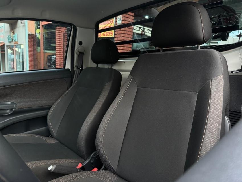 VOLKSWAGEN Saveiro - Foto