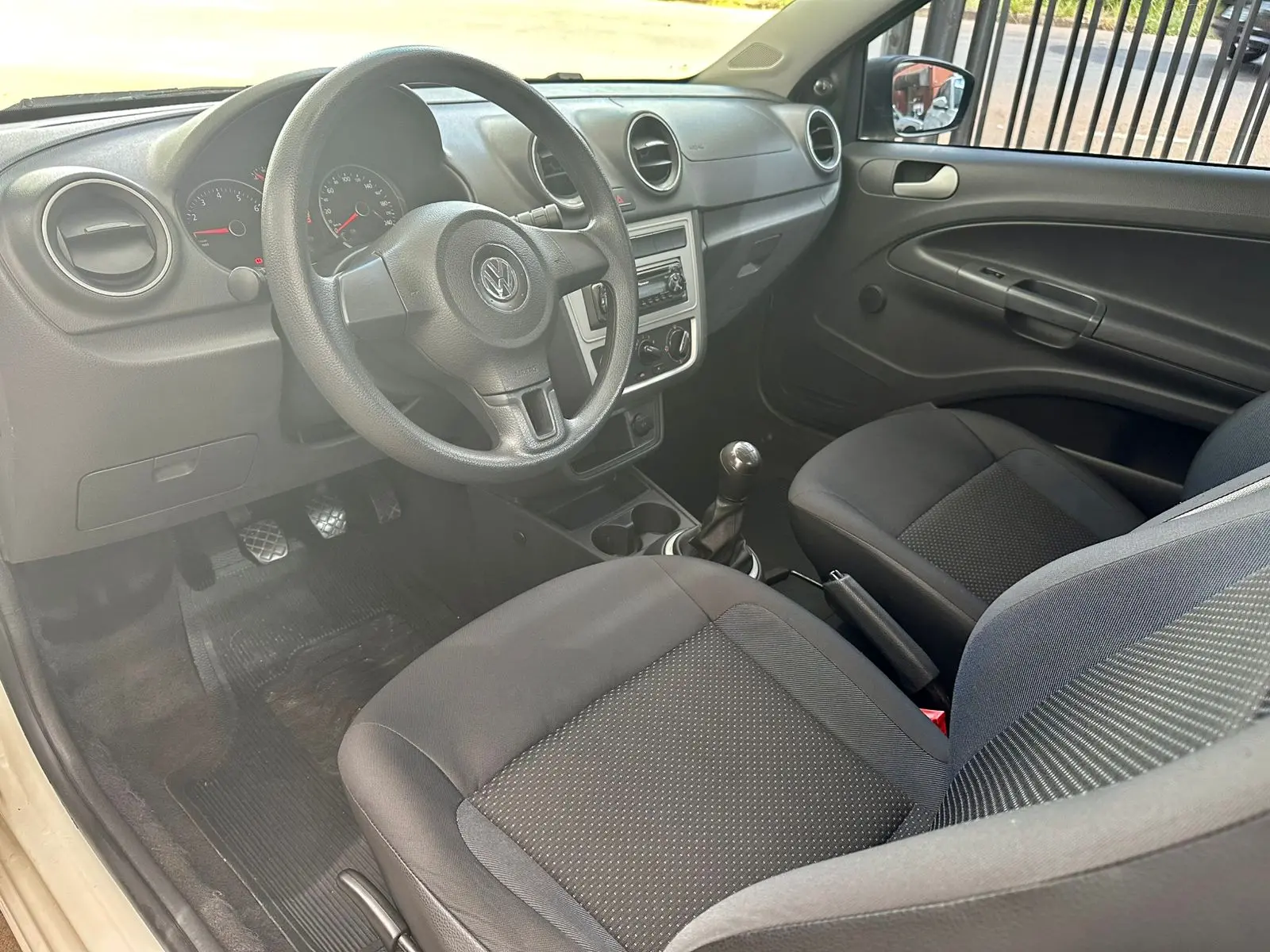 VOLKSWAGEN Saveiro - Foto