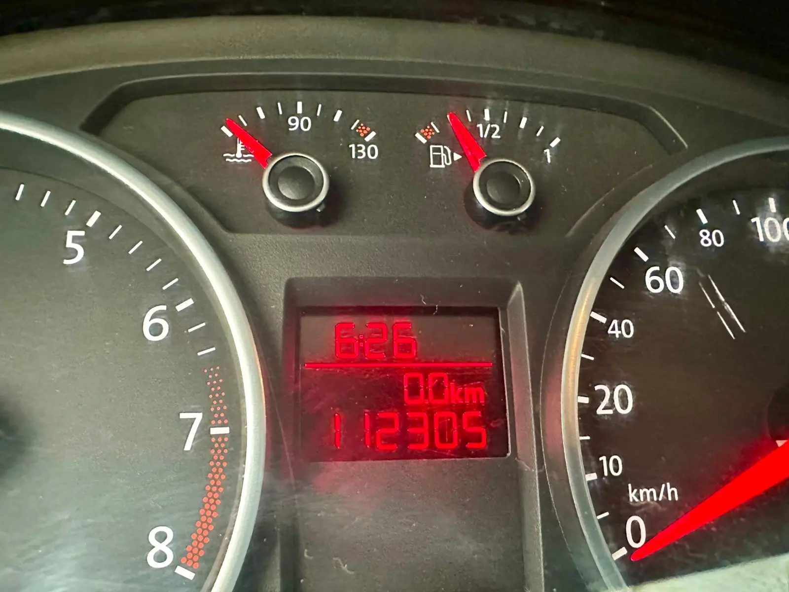 VOLKSWAGEN Saveiro - Foto