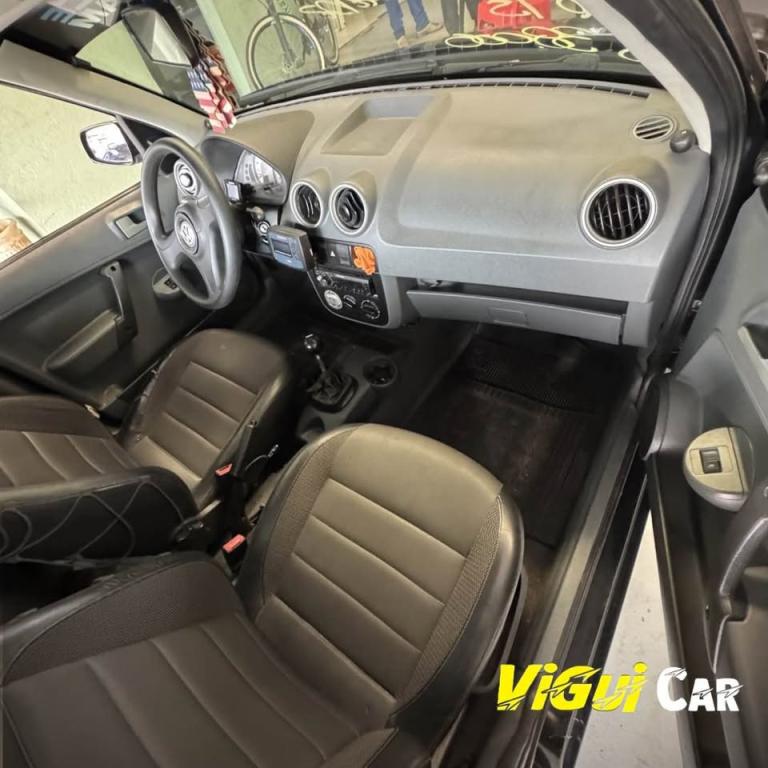 VOLKSWAGEN Saveiro - Foto