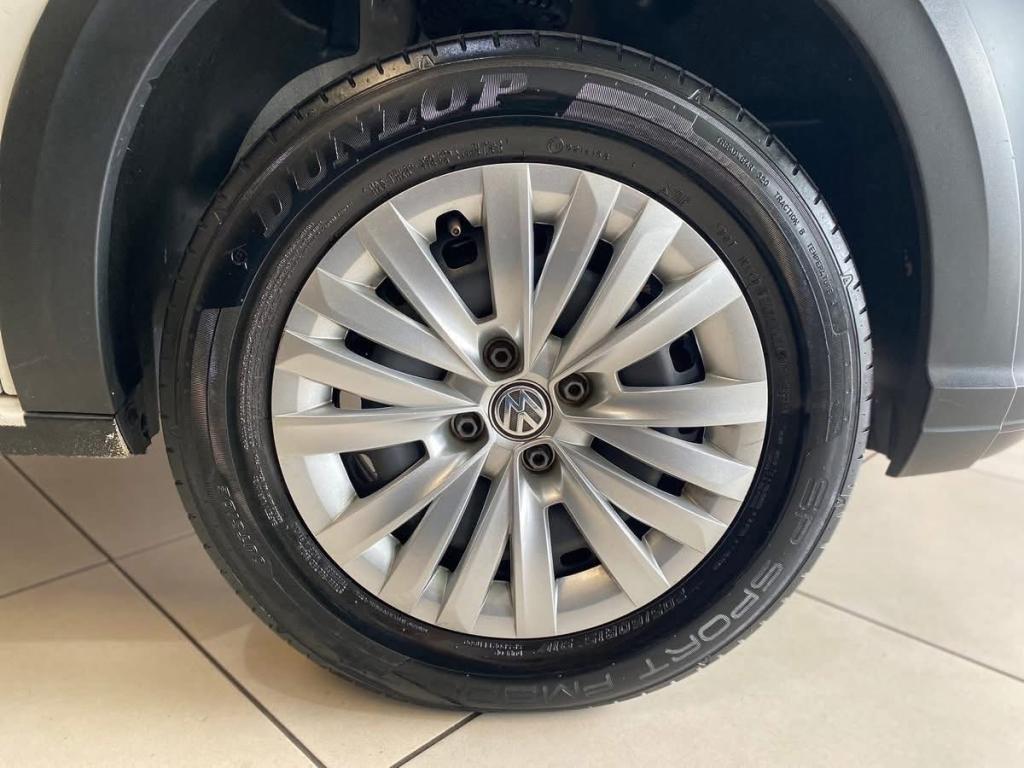 VOLKSWAGEN Saveiro - Foto