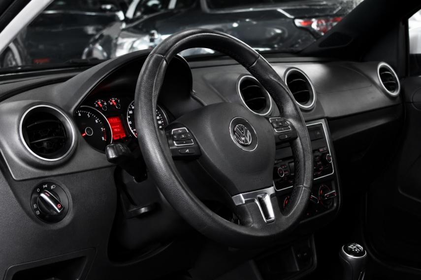 VOLKSWAGEN Saveiro - Foto