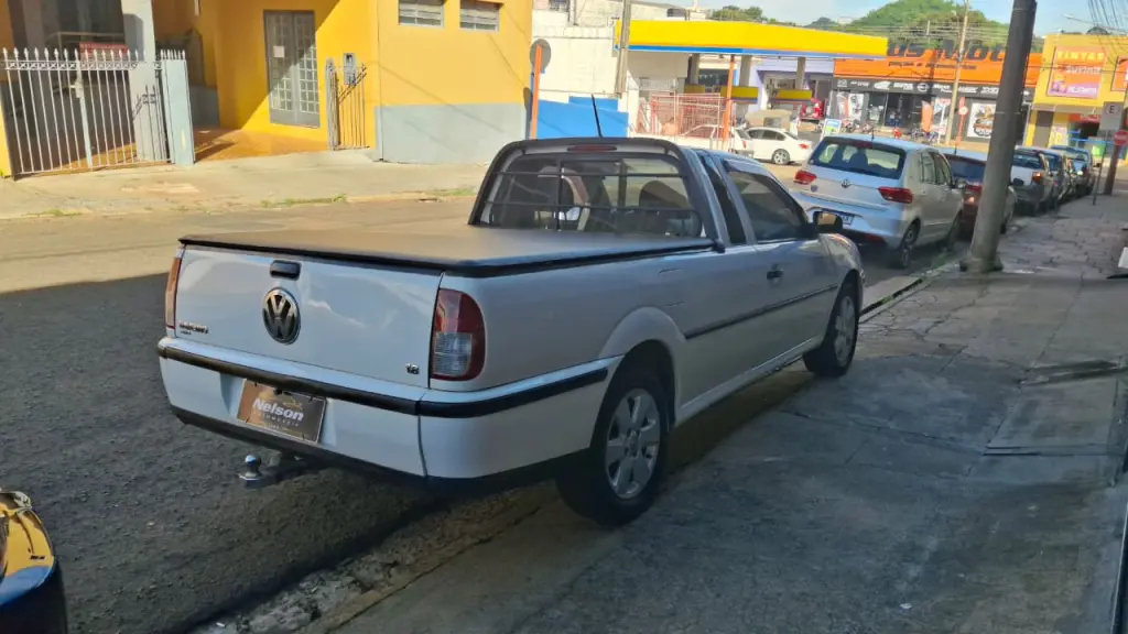 VOLKSWAGEN Saveiro - Foto