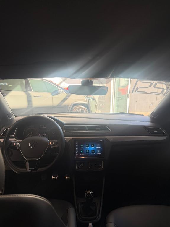 VOLKSWAGEN Saveiro - Foto