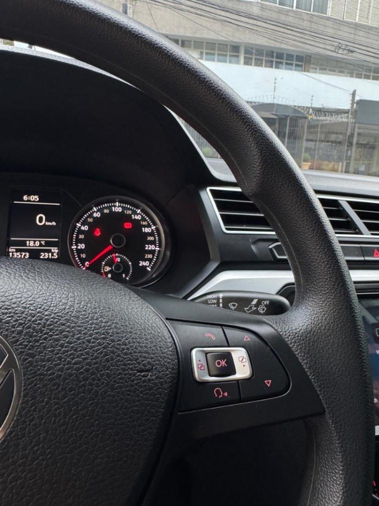 VOLKSWAGEN Saveiro - Foto