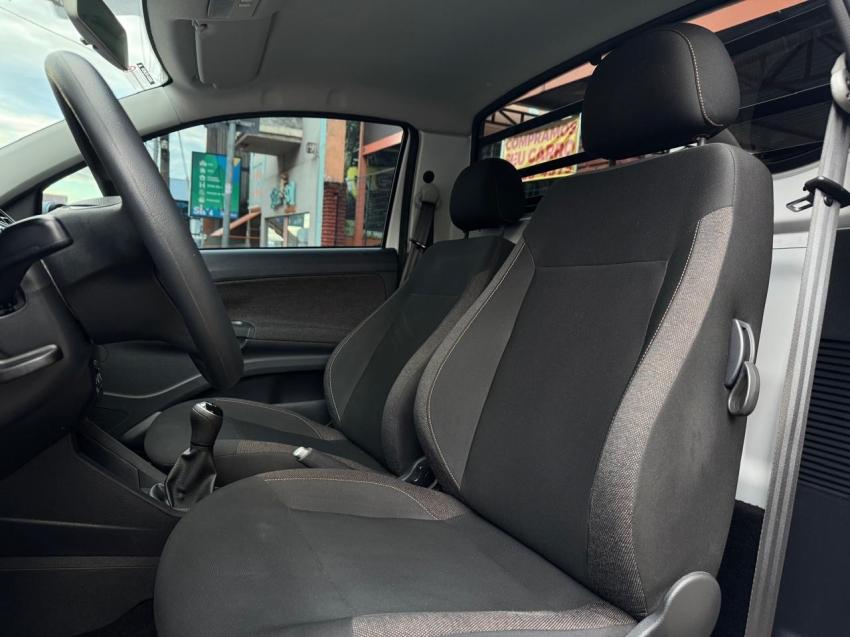 VOLKSWAGEN Saveiro - Foto