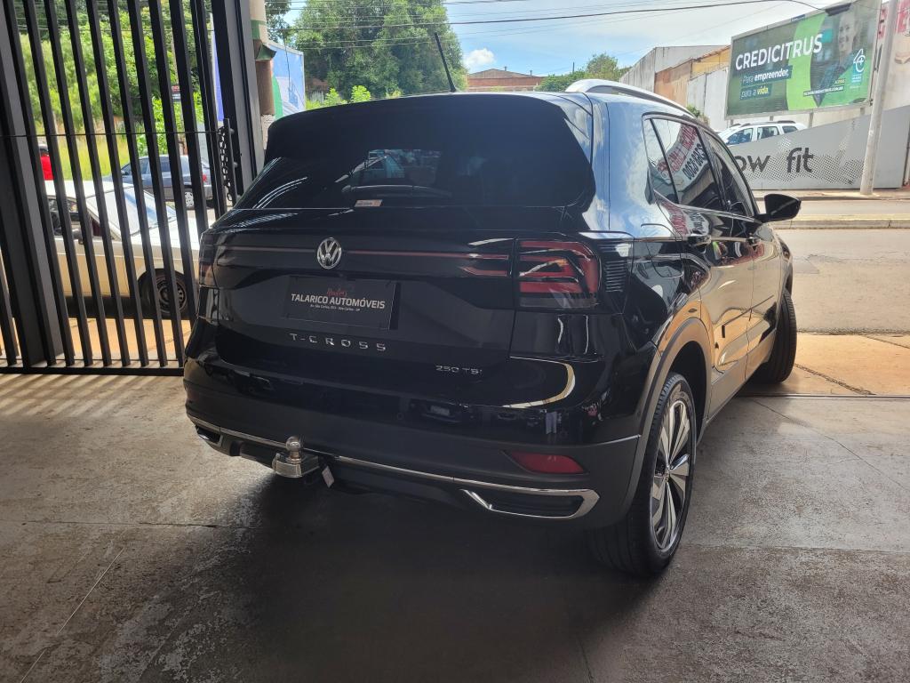 VOLKSWAGEN T-Cross - Foto