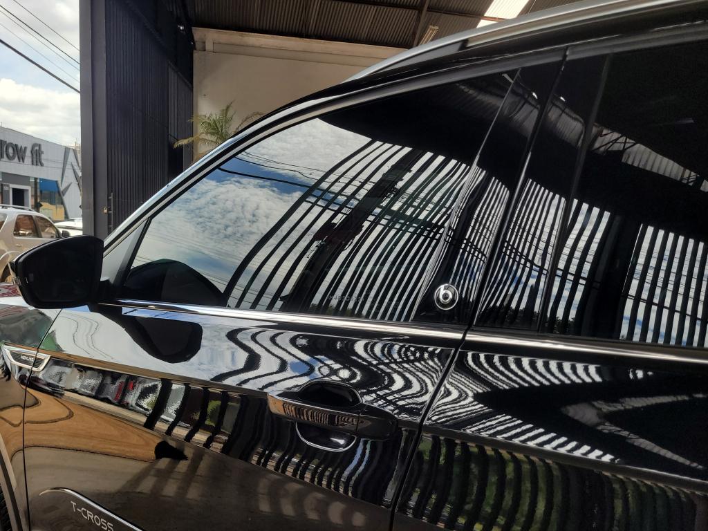 VOLKSWAGEN T-Cross - Foto