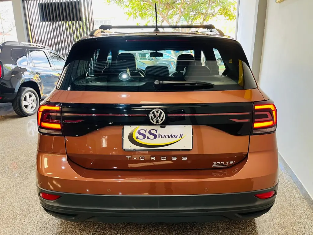 VOLKSWAGEN T-Cross - Foto