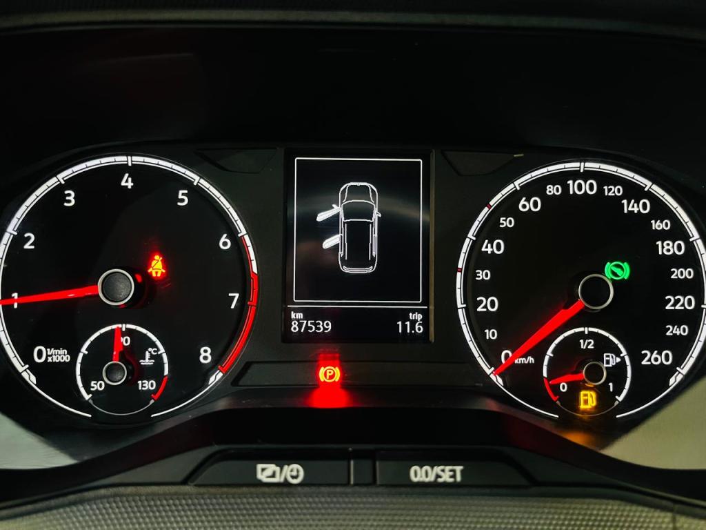 VOLKSWAGEN T-Cross - Foto