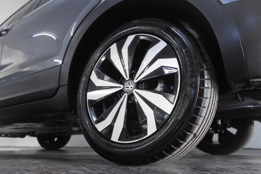 VOLKSWAGEN T-Cross - Foto