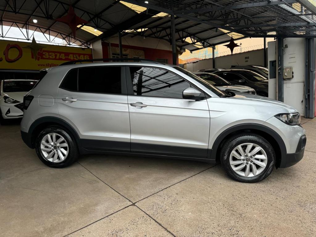 VOLKSWAGEN T-Cross - Foto